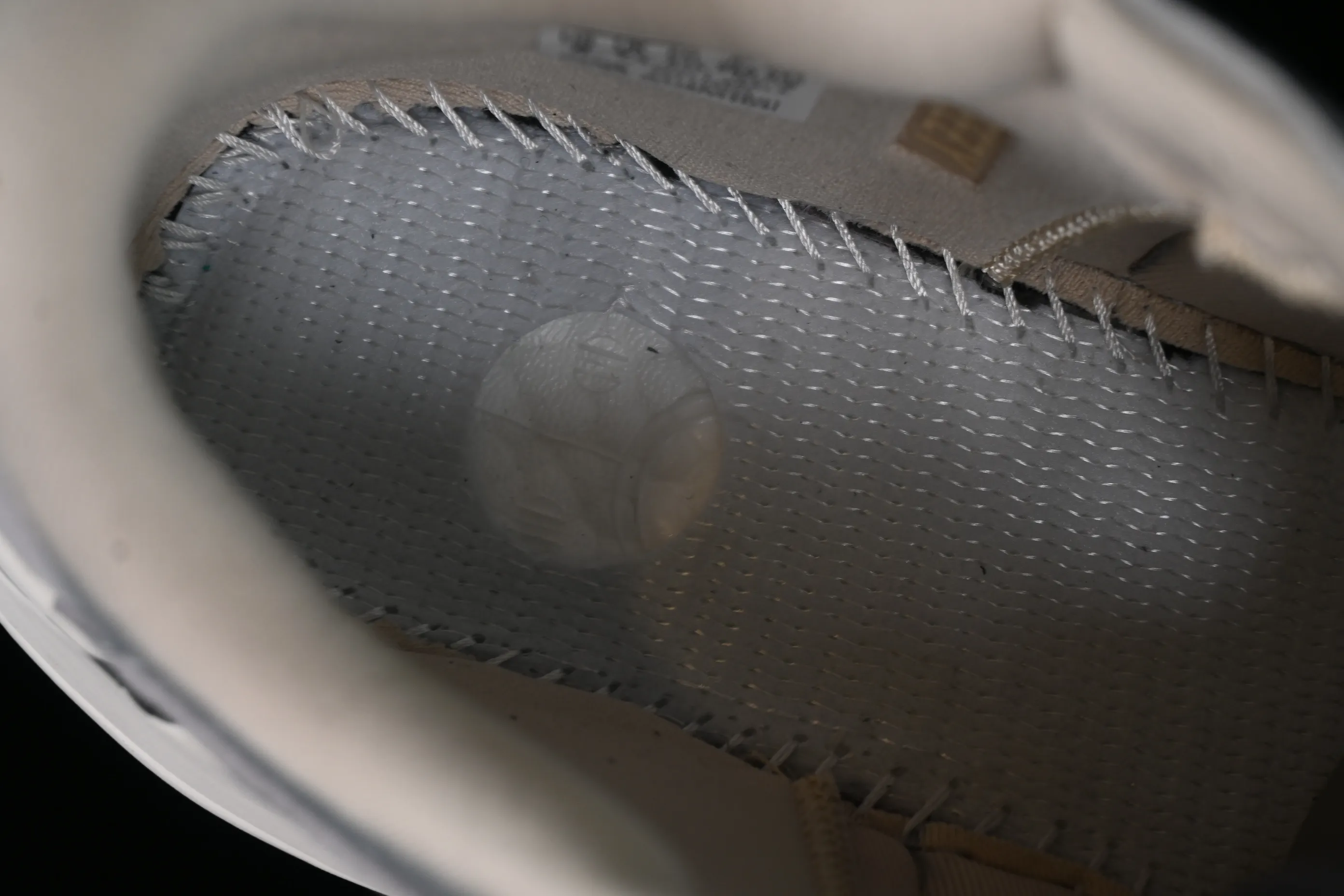 All Categories Ad Yeezy Coconut Series G Version Ad Yeezy Boost 700 "Magnet" FV9922 Kanye Coconut 700 3M Reflective Running Shoes